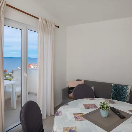 Roza Apartman Omiš
