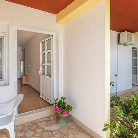 Apartament Roza Omiš