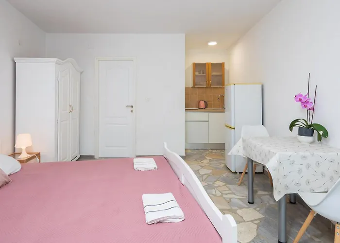 Roza Apartman Omis