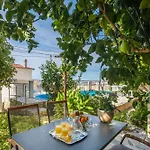 Roza Apartment