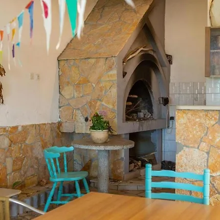 Roza דירה אומיס