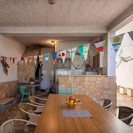 Apartament Roza Omiš