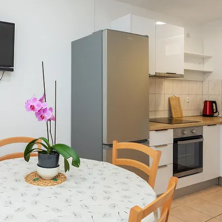 Apartament Roza *