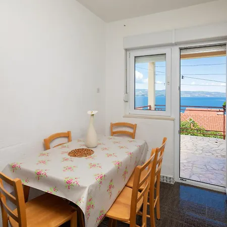 Apartament Roza *